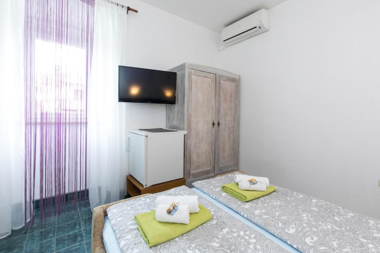 Pape Punat Hotell Exteriör bild