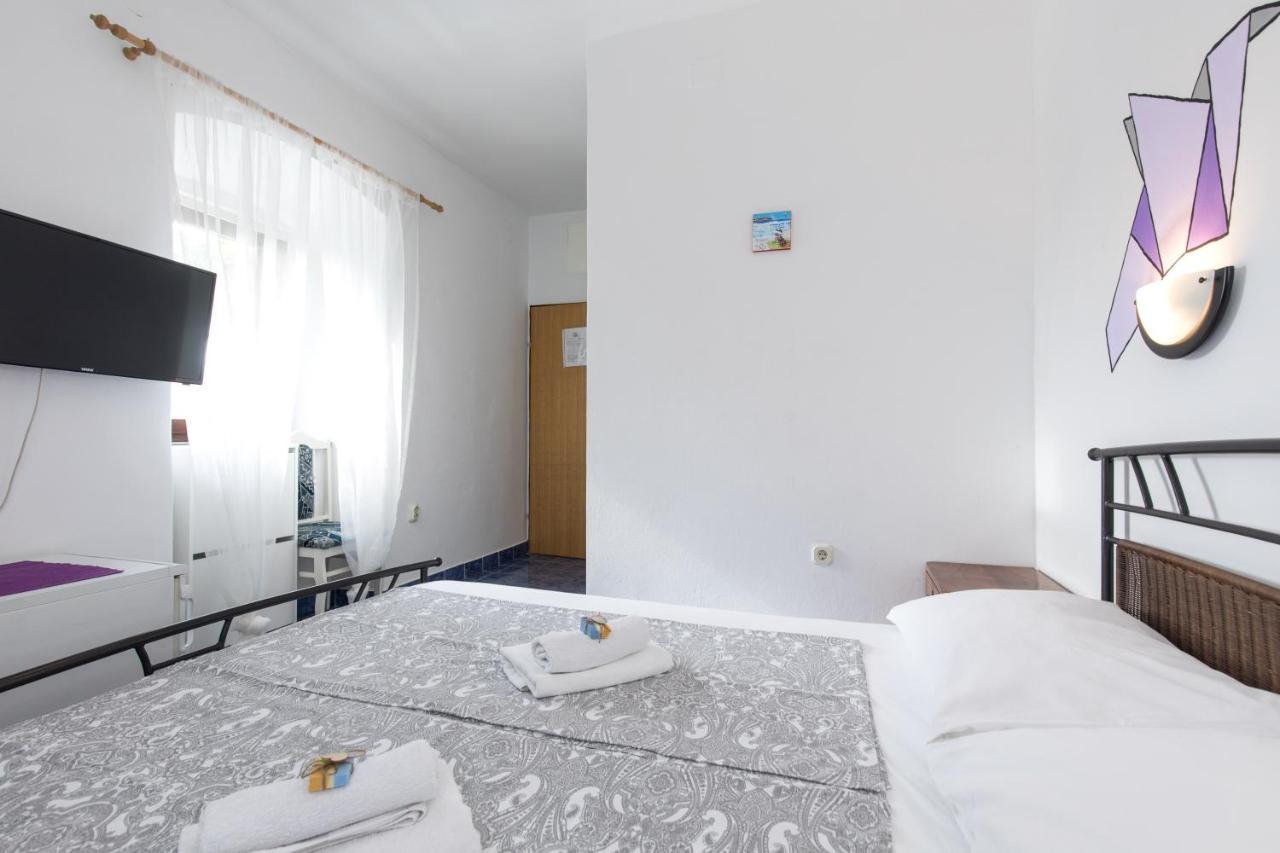 Pape Punat Hotell Exteriör bild